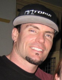 Vanilla-Ice-headshot